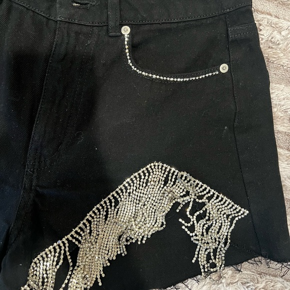 Sequin fringe black shorts - Picture 2 of 3